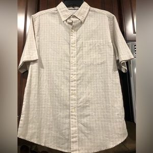 Croft & Barrow Men’s Short Sleeve Shirt Size Small
